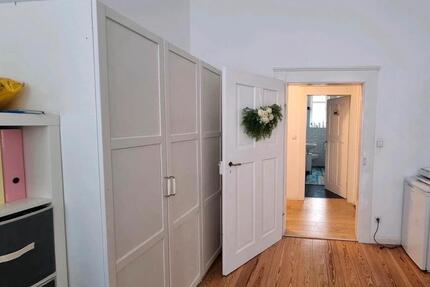 Stilvolles Büro in hochwertig saniertem Altbau in Untergrombach zimmer