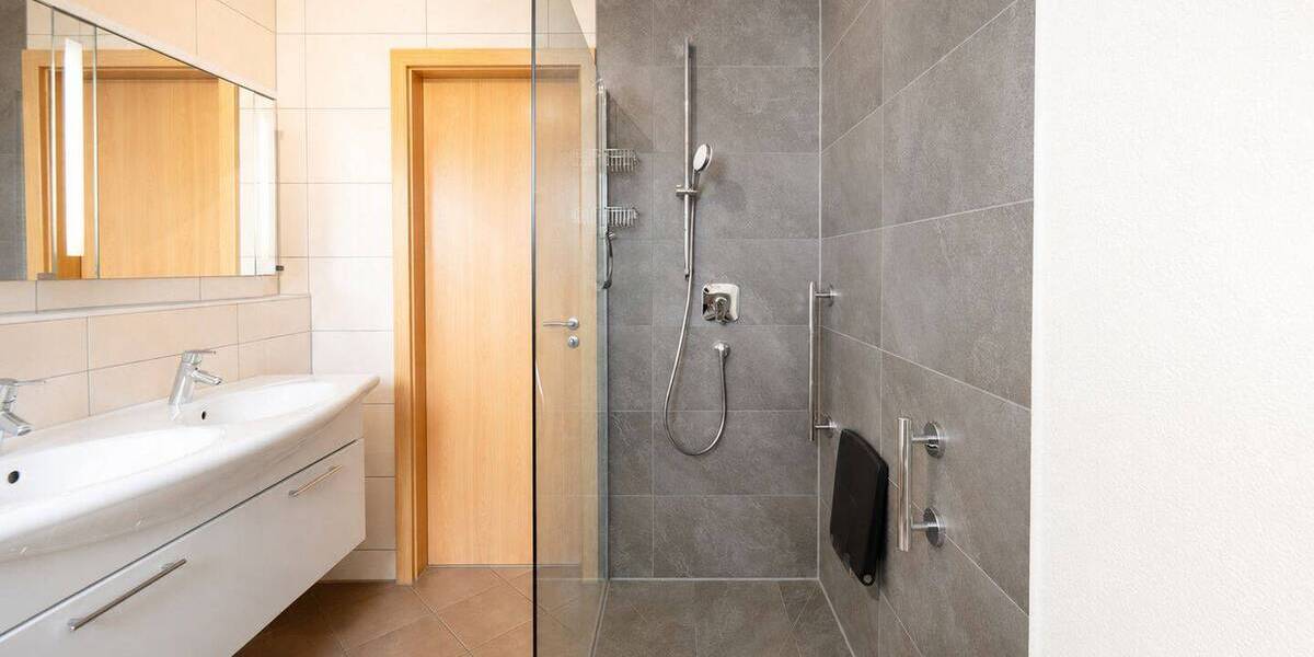 Etagenwohnung Renningen - 3 Zimmer, 81 m&sup2;, 360.000&euro; | Angebot:26825915