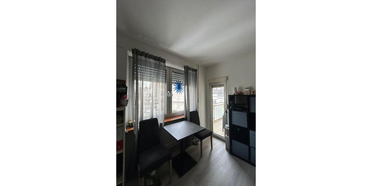 Schöne 1,5-Zimmer-Wohnung mit Balkon + STP in toller Stadtlage von Karlsruhe 1 zimmer