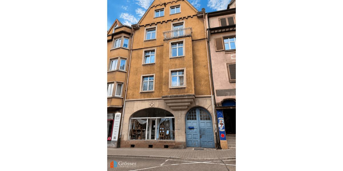 Einfamilienhaus Pforzheim Weststadt - 10 Zimmer, 300 m&sup2;, 560.000&euro; | Angebot:27140876