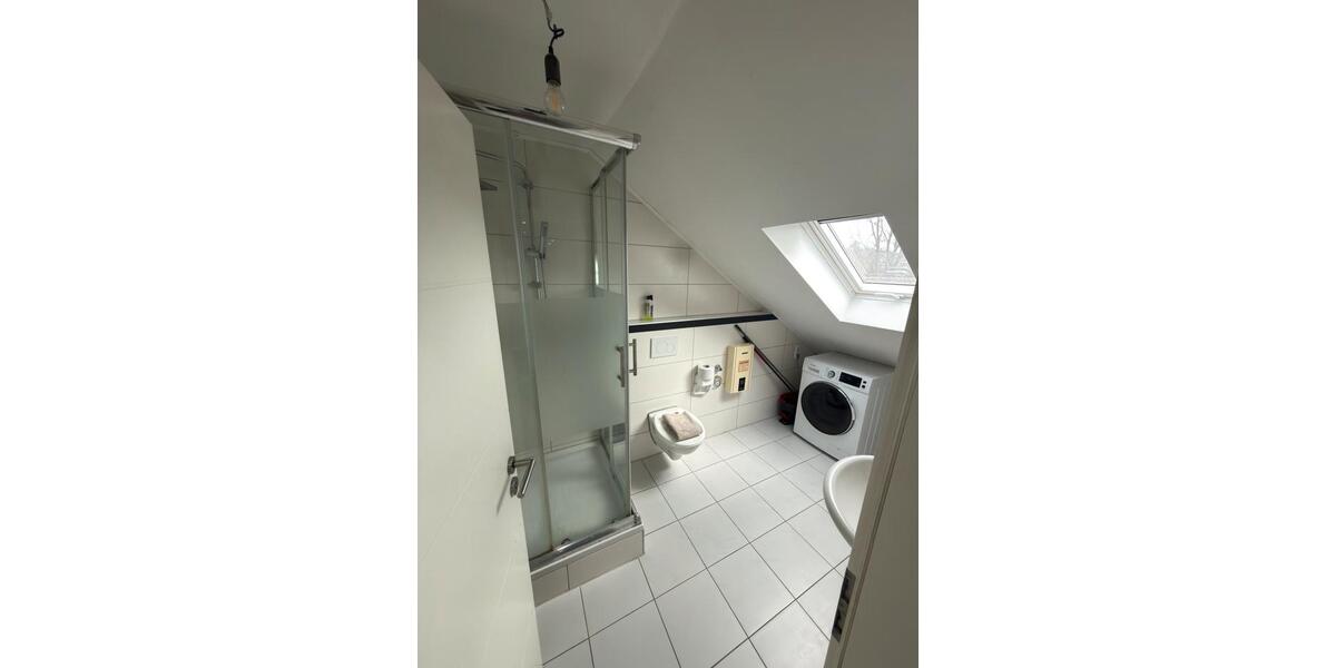 Dachgeschoßwohnung Niefern-Öschelbronn Öschelbronn - 4 Zimmer, 104 m&sup2;, 280.000&euro; | Angebot:27111023