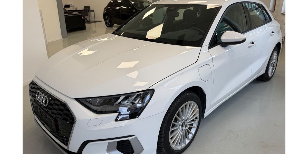 Audi A3 33.000 km 21.900 &euro; Magstadt 71106