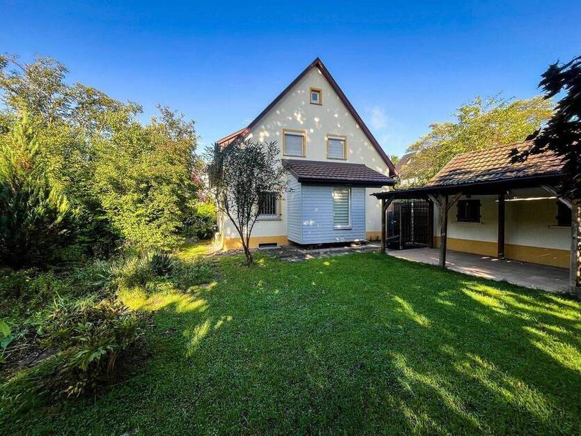 Familienfreundliches Haus in Sindelfingen mit großem Garten