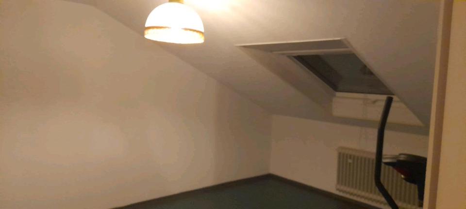 Doppelhaushälfte Gaggenau - 8 Zimmer, 170 m&sup2;, 350.000&euro; | Angebot:26251347