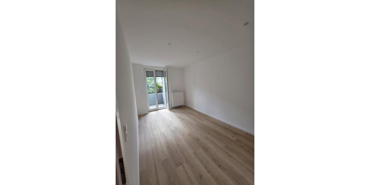 Erdgeschoßwohnung Karlsruhe Südstadt - 3 Zimmer, 94 m&sup2;, 1.550&euro; | Angebot:26322267