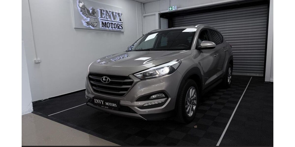 Hyundai TUCSON 195.000 km 12.480 &euro; Bruchsal 76646