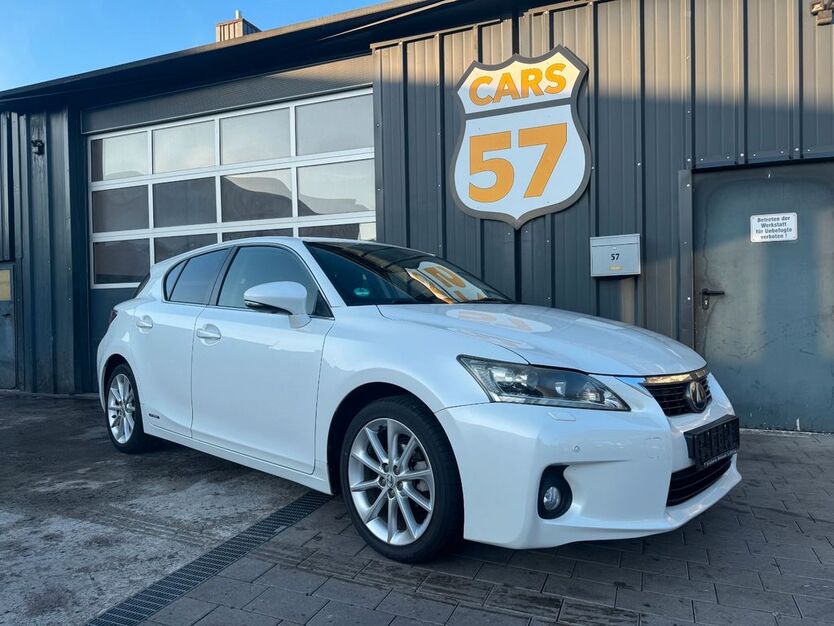 Lexus Andere 79.000 km 13.900 € Freudental 74392