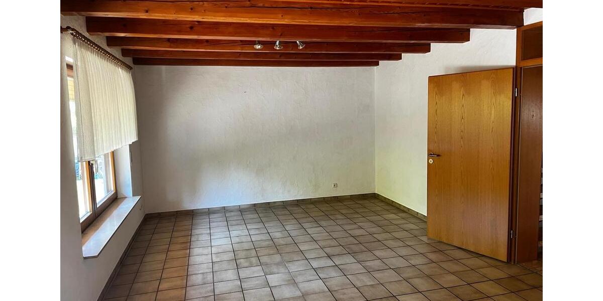 Doppelhaushälfte Wildberg - 10 Zimmer, 277 m&sup2;, 460.000&euro; | Angebot:27122759