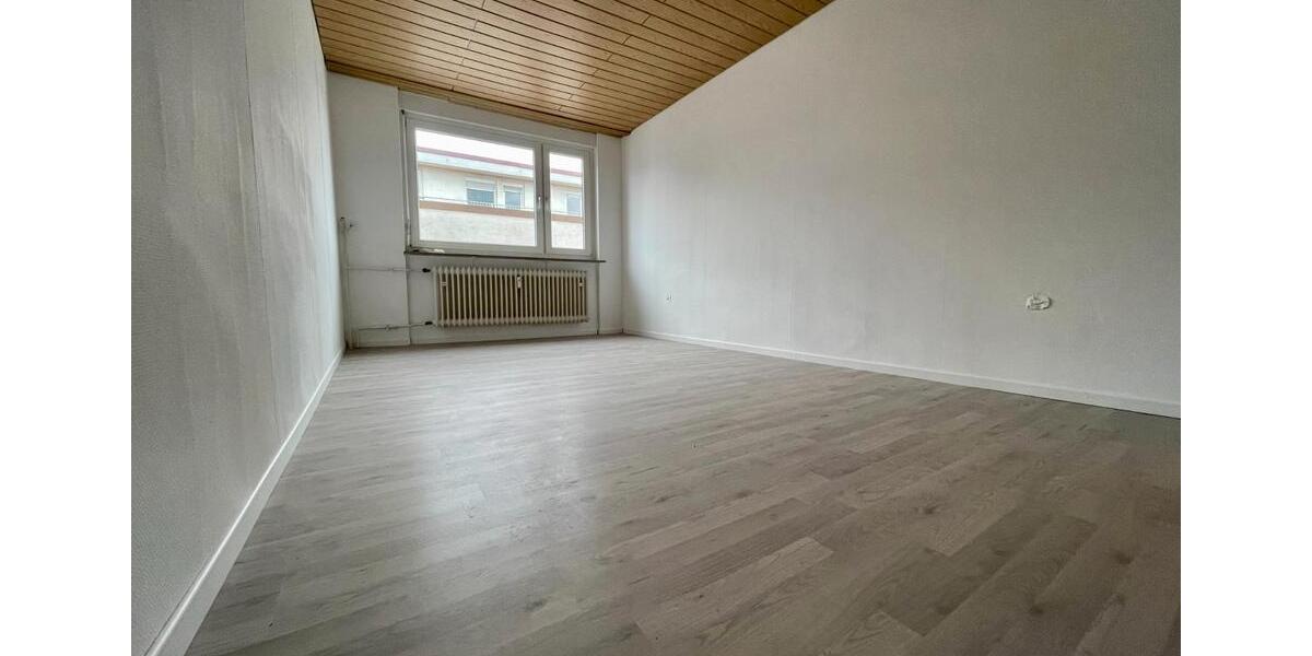 Etagenwohnung Pforzheim - 3 Zimmer, 68 m&sup2;, 250.000&euro; | Angebot:26919961
