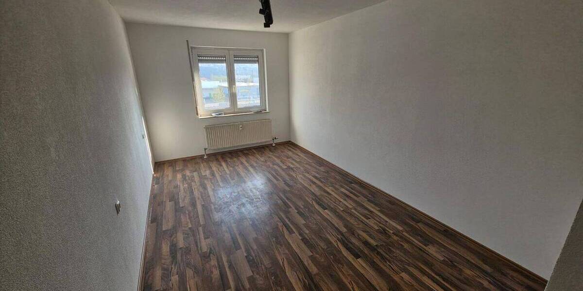 Etagenwohnung Pforzheim Nordstadt - 2 Zimmer, 51 m&sup2;, 170.000&euro; | Angebot:25999758