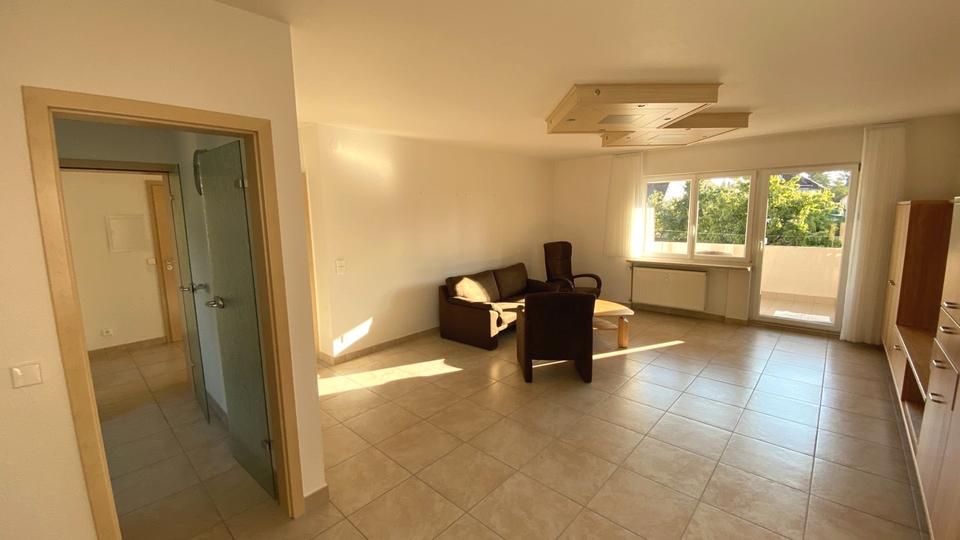 Erdgeschoßwohnung Karlsruhe Neureut - 4 Zimmer, 120 m&sup2;, 1.500&euro; | Angebot:25713682