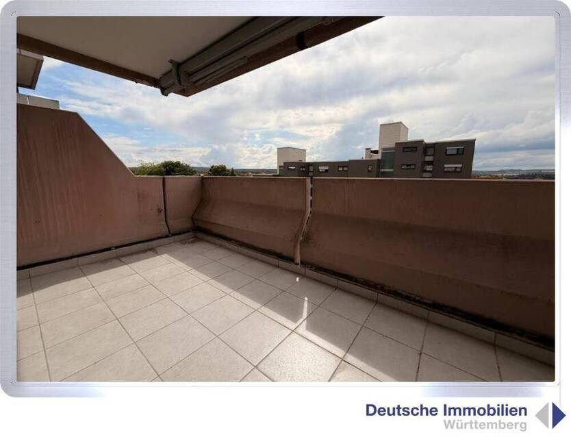 Renovierte 3-Zimmer Etagenwohnung (4.OG) mit Stellplatz in Heimerdingen