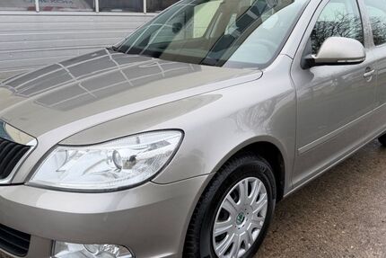 Skoda Octavia 79.000 km 6.950 &euro; Sindelfingen/Stuttgart 71069