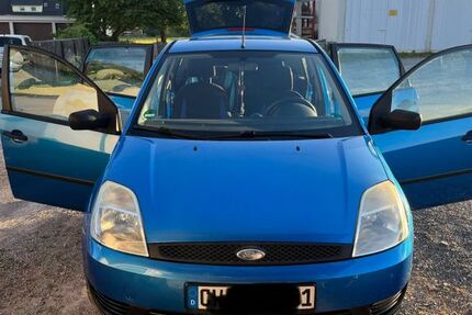 Ford Fiesta 200.300 km 1.299 &euro; Neubulach 75387
