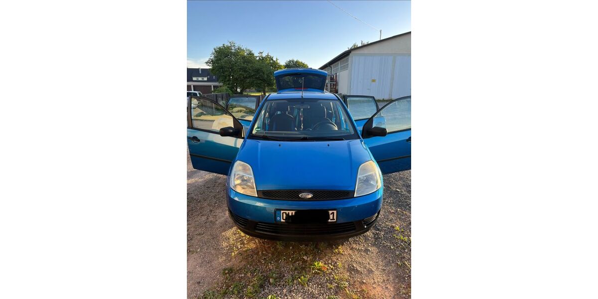 Ford Fiesta 200.300 km 1.299 &euro; Neubulach 75387