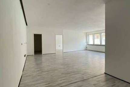 Wohnung zum Mieten in Pforzheim 670 € 96 m² 2 zimmer