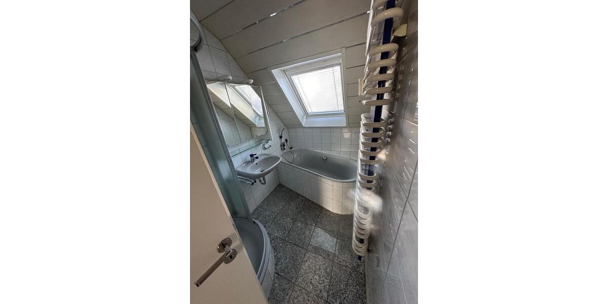 Etagenwohnung Bretten - 2 Zimmer, 70 m&sup2;, 1.150&euro; | Angebot:25554048