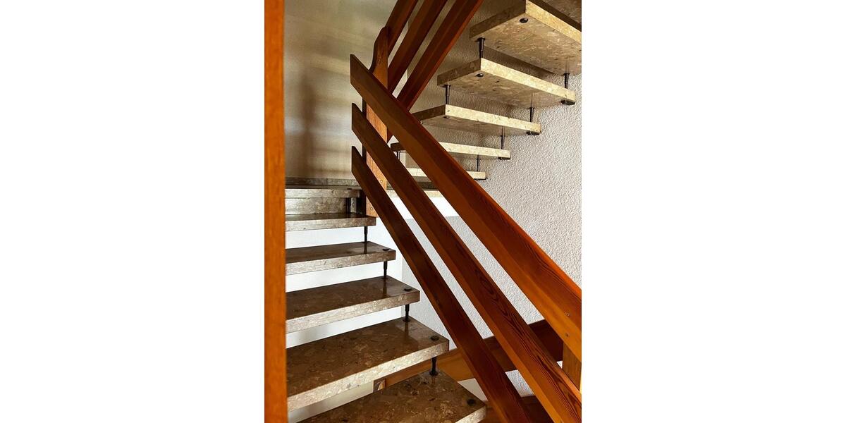 Doppelhaushälfte Wildberg - 10 Zimmer, 277 m&sup2;, 460.000&euro; | Angebot:27122759