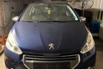 Peugeot 208 96.305 km 4.500 &euro; Pforzheim 75181