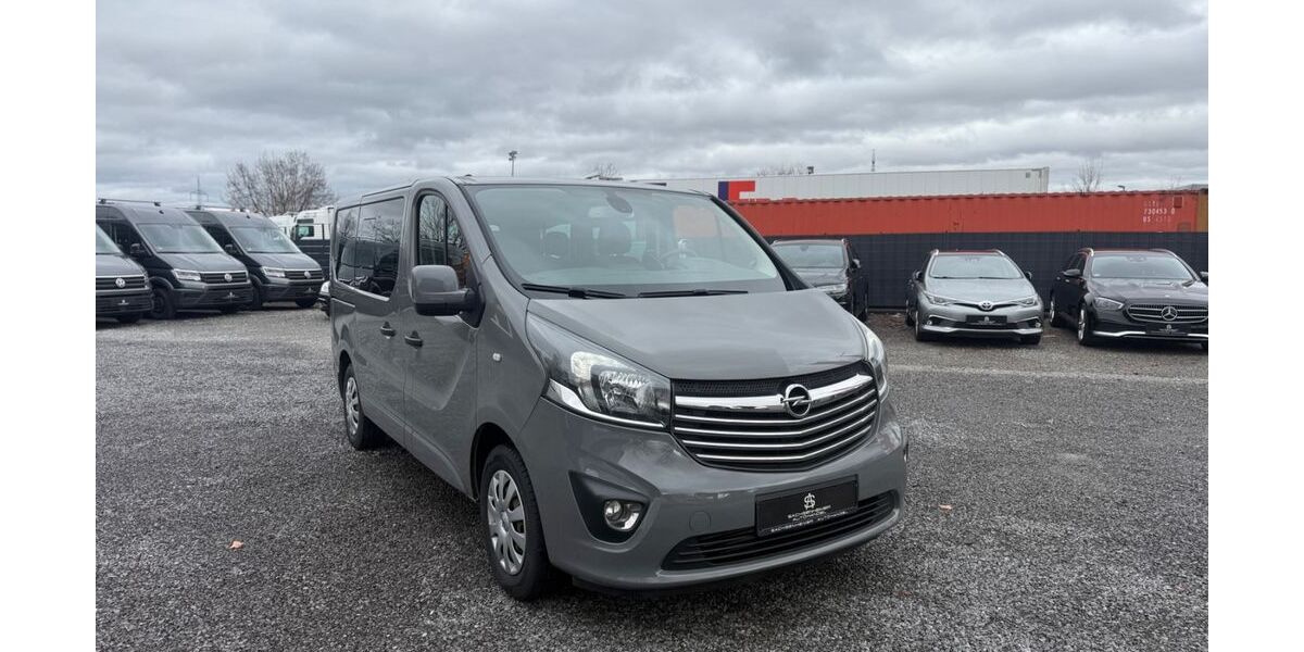 Opel Vivaro 181.000 km 12.499 &euro; Sachsenheim 74343