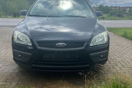 Ford Focus 198.000 km 1.890 &euro; Kraichtal 76703