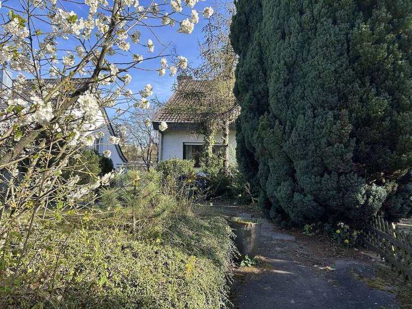 Haus zum Kaufen in Leonberg 649.000 € 167 m²