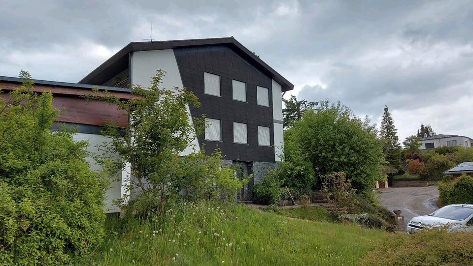 Einfamilienhaus Schömberg - 10 Zimmer, 380 m&sup2;, 950.000&euro; | Angebot:26680340