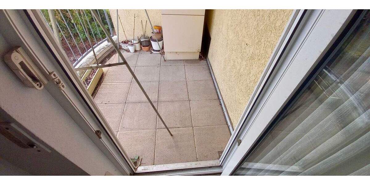 Barrierefreie 2 Zi-ETW mit XXL-Auto-Stellplatz 2 zimmer