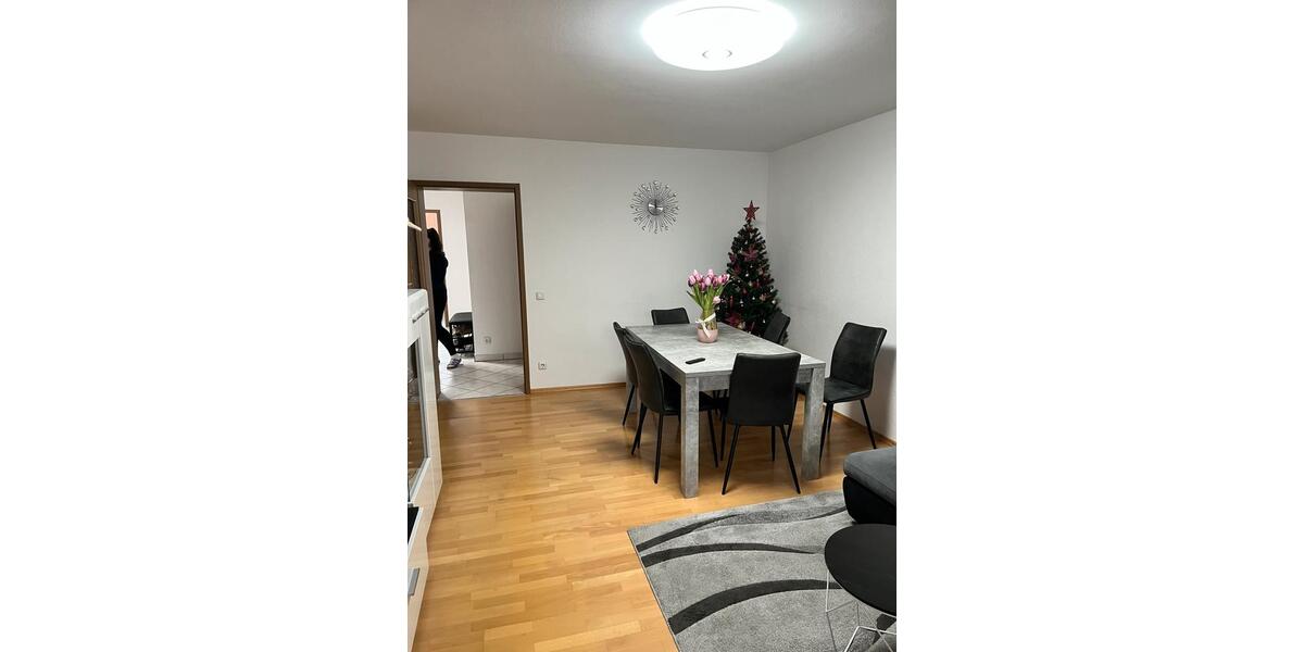 Etagenwohnung Pforzheim Weststadt - 3 Zimmer, 70 m&sup2;, 230.000&euro; | Angebot:25446663