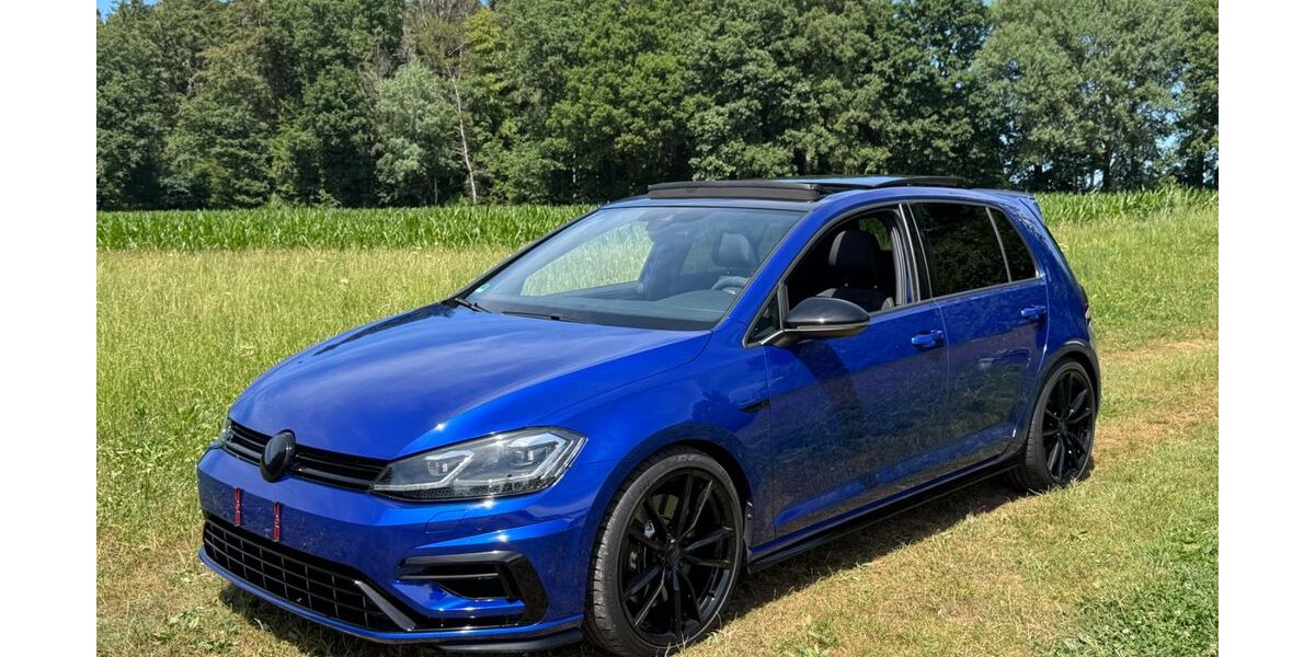 VW Golf 84.000 km 31.800 &euro; Bad Teinach-Zavelstein 75385