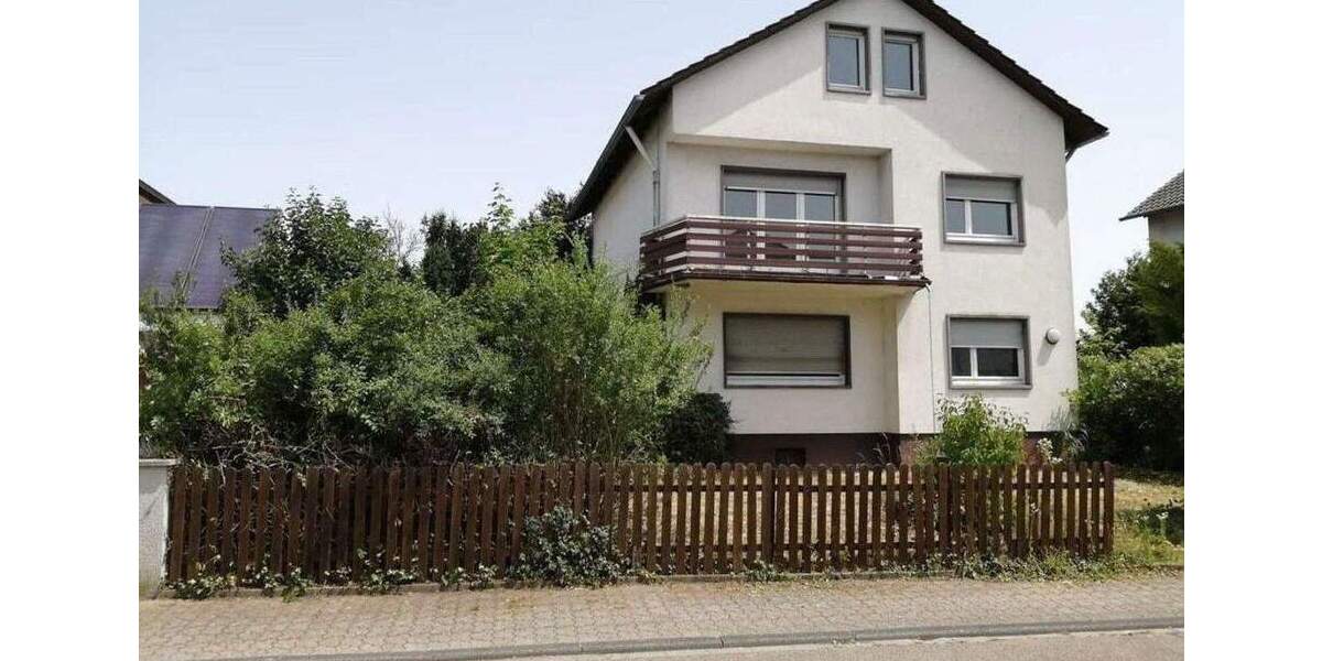 Großzügiges Familienglück in Spöck: 7 Zimmer mit separierbarem Dachgeschoss & Baugenehmigung 7 zimmer