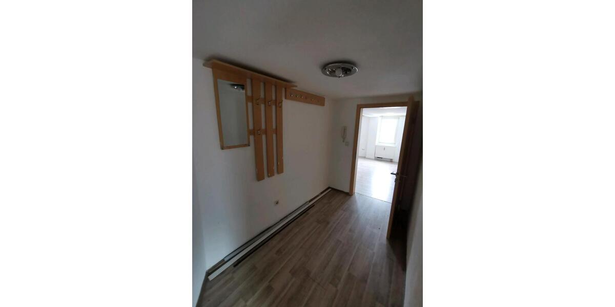 3,5 Zimmer, renovierungsbedürftig. 3.5 zimmer