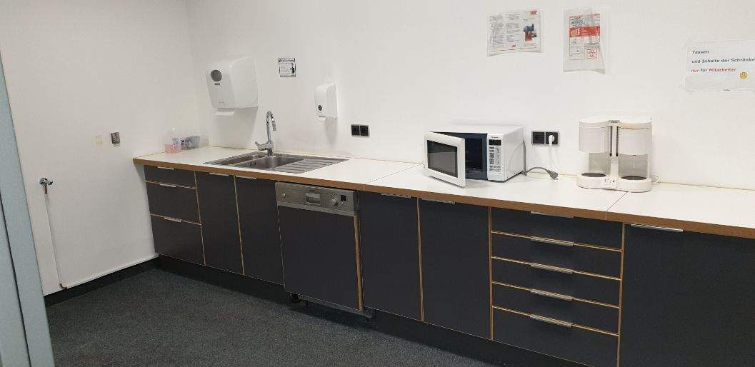 Offene Schreibtischplätze in Bruchsal - flexibel, möbliert, inkl. Nebenkosten zimmer