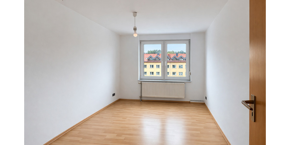 Etagenwohnung Pforzheim Oststadt - 3 Zimmer, 91 m&sup2;, 850&euro; | Angebot:25822150