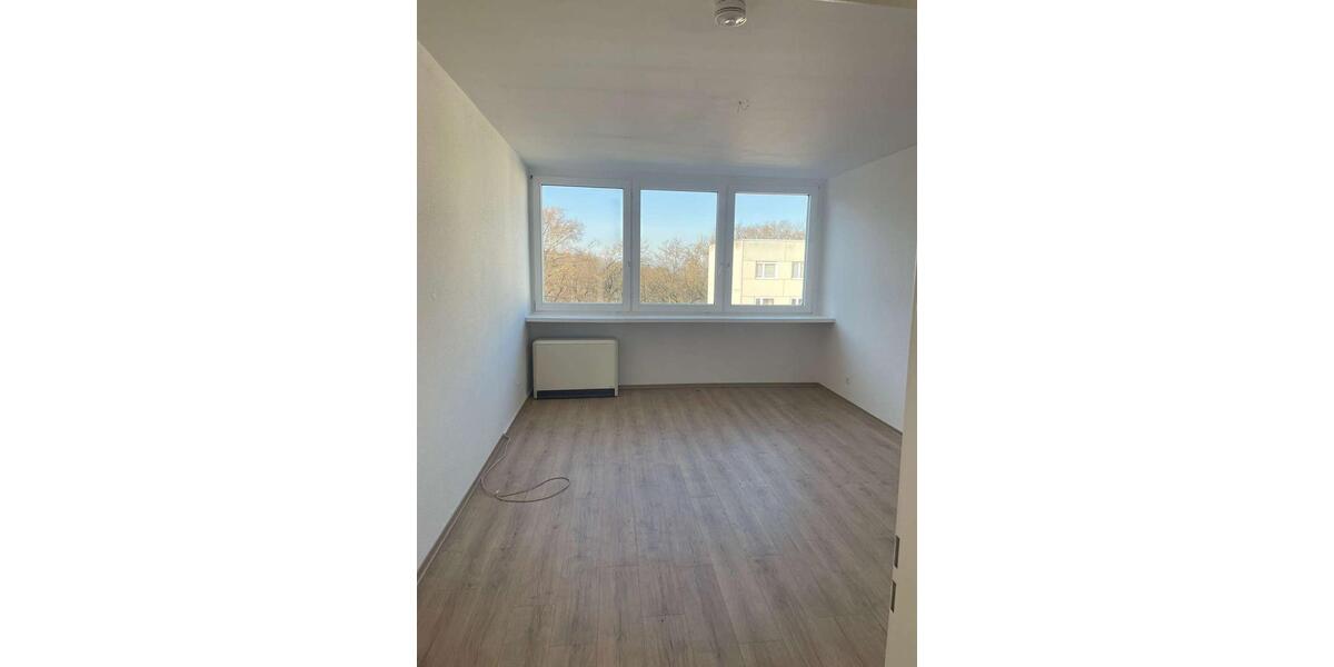 Etagenwohnung Karlsruhe Wettersbach - 4 Zimmer, 126 m&sup2;, 1.040&euro; | Angebot:25783076