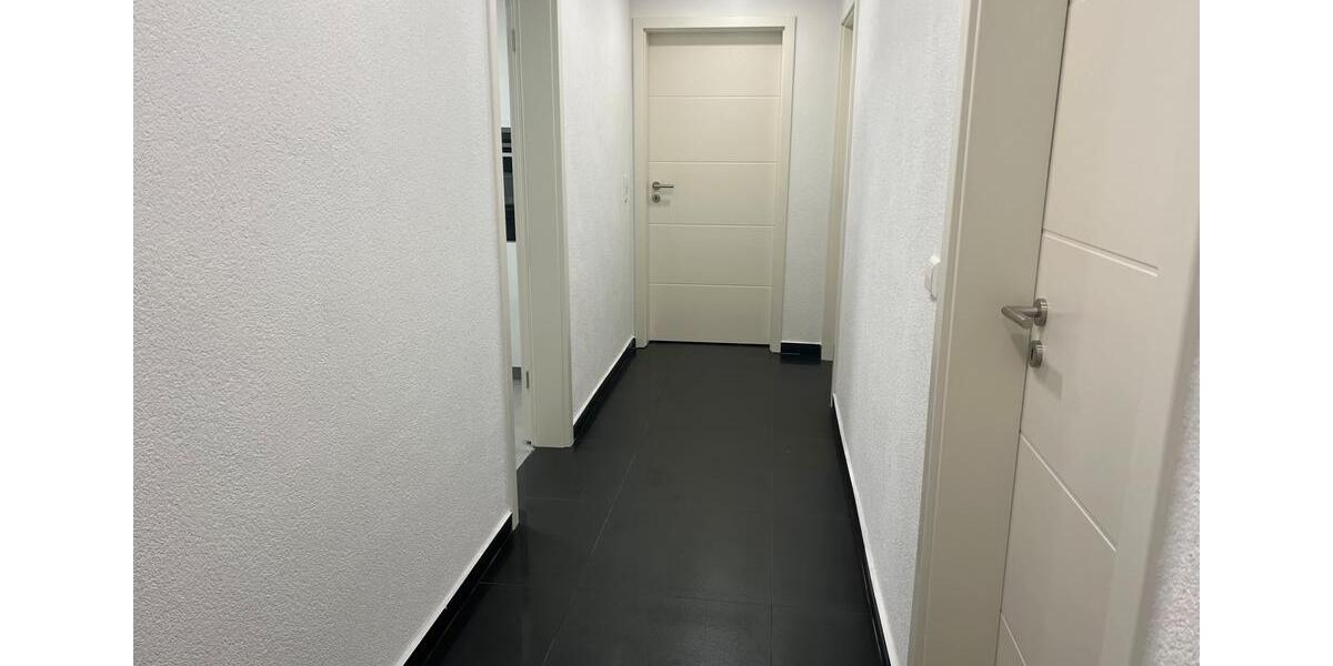 Verkauf einer neu sanierten 4-Zimmer-Wohnung inkl. Dachterrasse 4 zimmer