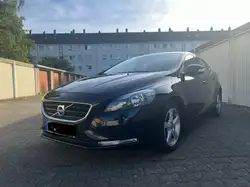 V40