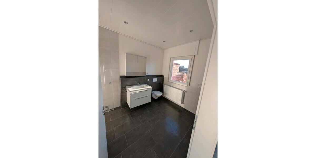 Erdgeschoßwohnung Remchingen - 4 Zimmer, 106 m&sup2;, 1.200&euro; | Angebot:25311199