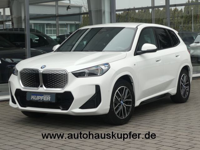 BMW iX1 8.485 km 47.250 &euro; Vaihingen / Enz 71665