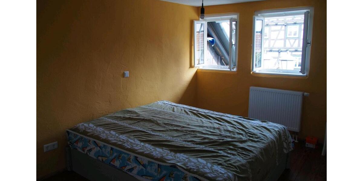 Einfamilienhaus Oberderdingen - 9 Zimmer, 125 m&sup2;, 335.000&euro; | Angebot:25142460