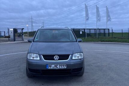 VW Touran 294.000 km 2.997 € Knittlingen 75438