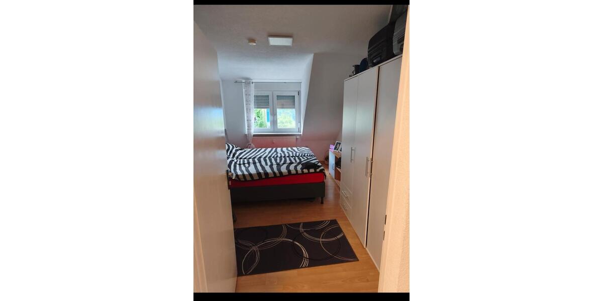 Dachgeschoßwohnung Bruchsal - 3.5 Zimmer, 84 m&sup2;, 250.000&euro; | Angebot:26790568