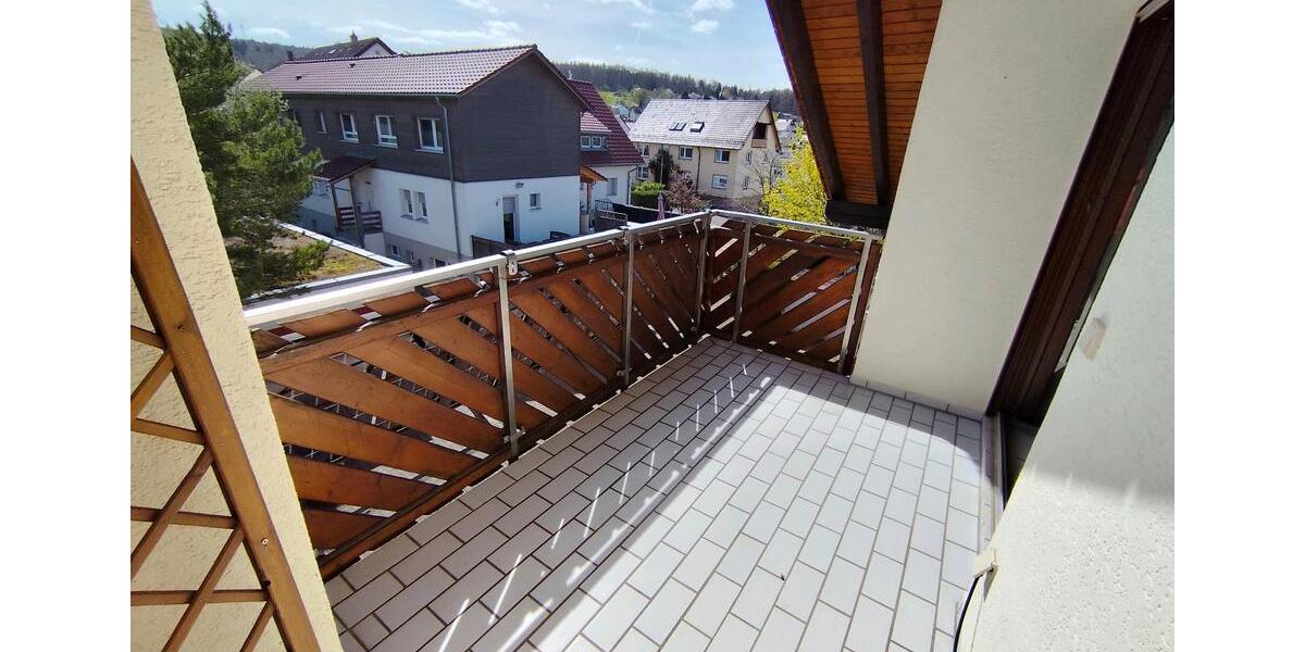 Dachgeschoßwohnung Neuenbürg - 2.5 Zimmer, 68 m&sup2;, 790&euro; | Angebot:26348666