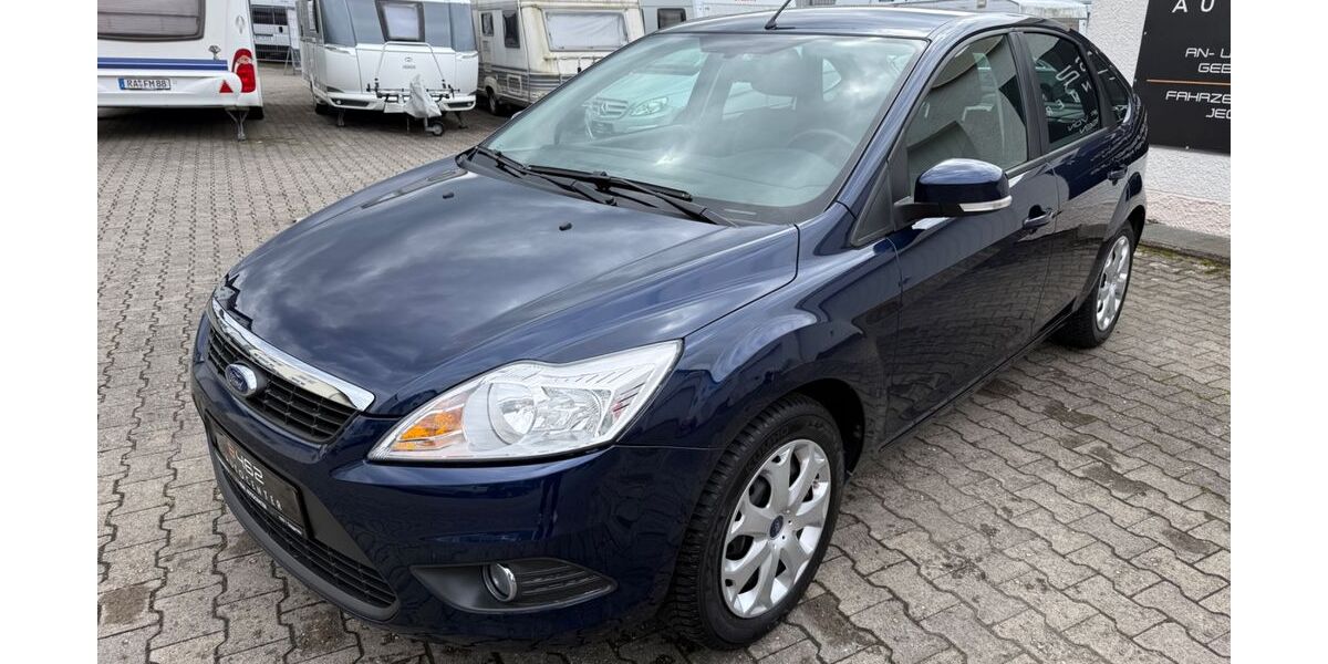 Ford Focus 25.300 km 6.500 &euro; Gaggenau 76571