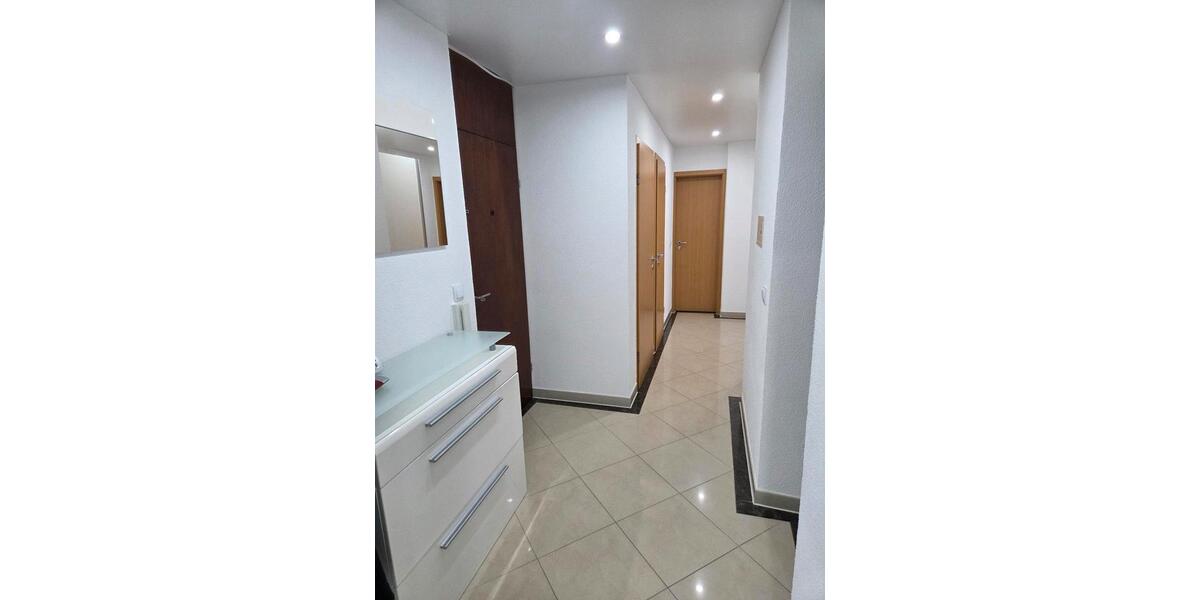 Etagenwohnung Pforzheim Eutingen - 3 Zimmer, 84 m&sup2;, 1.170&euro; | Angebot:25350381