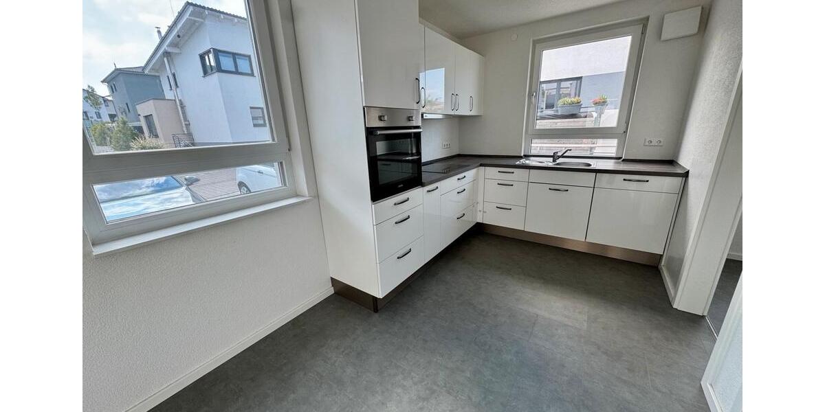 Erdgeschoßwohnung Sulzfeld - 4 Zimmer, 110 m&sup2;, 1.290&euro; | Angebot:24514652