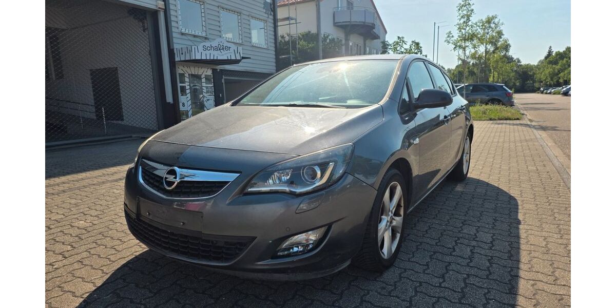 Opel Astra 124.000 km 2.799 &euro; Karlsruhe 76135