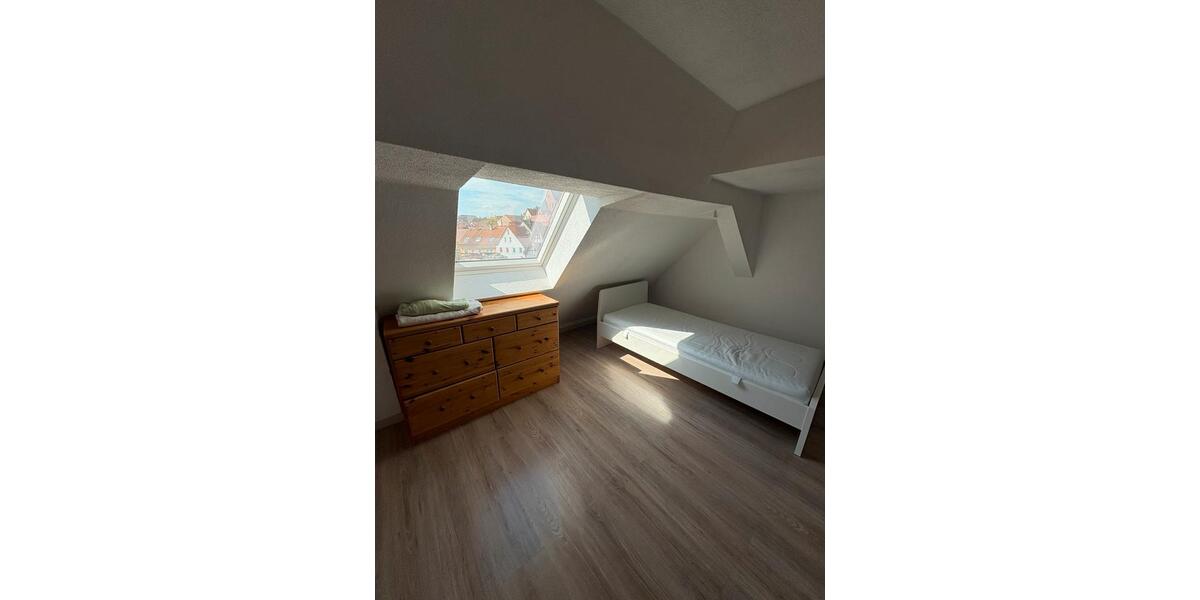 Etagenwohnung Oberderdingen - 3 Zimmer, 25 m&sup2;, 450&euro; | Angebot:26364888
