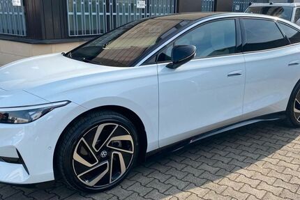 VW ID.7 13.340 km 42.959 &euro; Renningen 71272