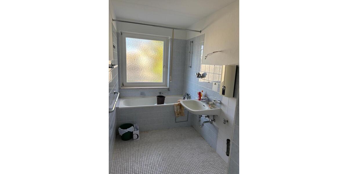 Etagenwohnung Karlsruhe Mühlburg - 4 Zimmer, 94 m&sup2;, 1.225&euro; | Angebot:26464804